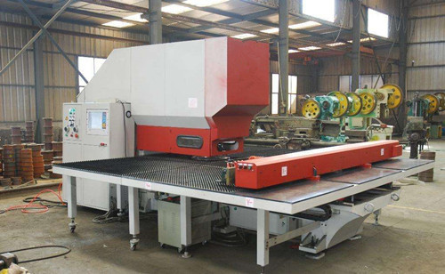 數控沖床的(de)噸位計算及(ji)磨具保養技(jì)巧