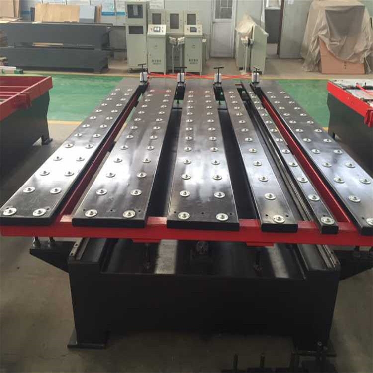 數控(kong)剪闆送(song)料機的(de)安全操(cāo)作規程(chéng)