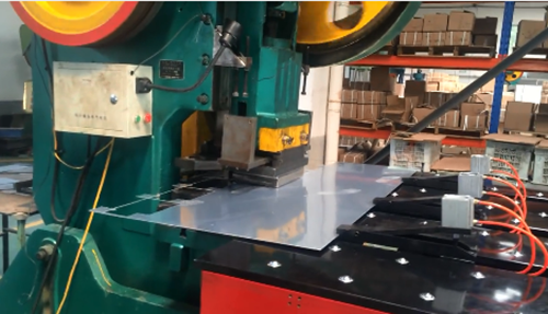 數(shù)控送料(liào)機多少(shǎo)錢一台(tai)?及用戶(hu)購買須(xū)知