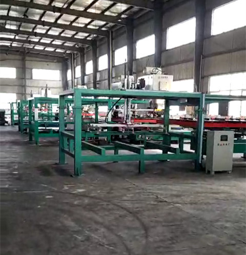 數控沖床(chuáng)送料機用戶方給(gei)予配合