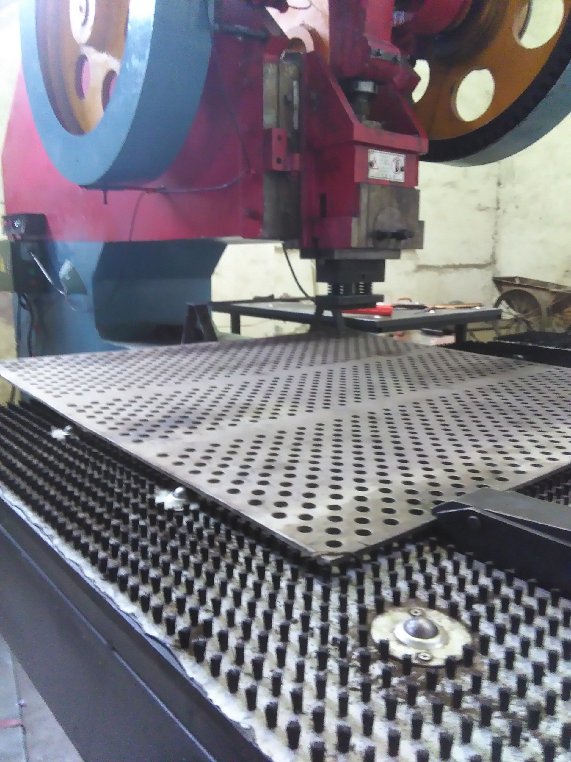 數控送料(liao)機日常維護