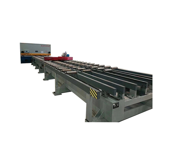 數控(kong)剪闆送料機日常(cháng)維護及保養