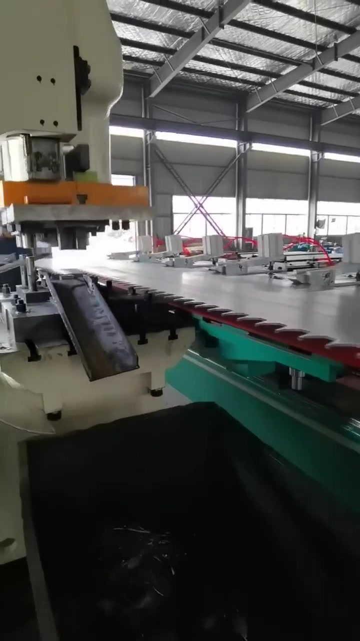 f7b1a80a449ced40ab7f0a33fe5e2c13.mp4